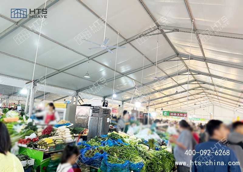 这座靠近4000平方米的菜市场篷房，，，，，，，正式投入使用了