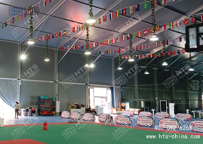 羽毛球馆篷房：从未想参与馆会有这么一天，，，，，，那么火爆